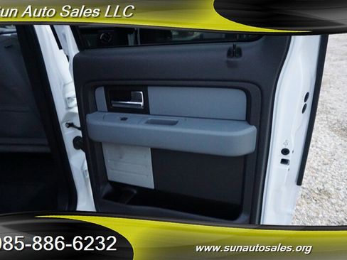 Used 2013 Ford F150 XLT w/ XLT Chrome Pkg image 19