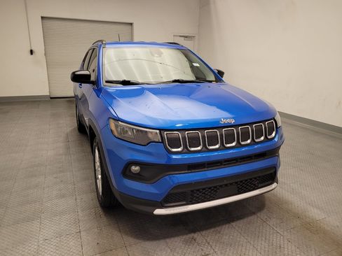 Used 2022 Jeep Compass Latitude w/ Convenience Group FWD image 14