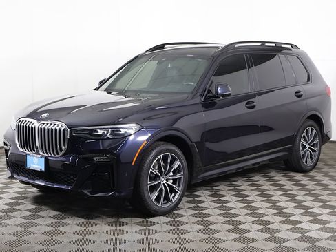 Used 2019 BMW X7 xDrive40i w/ M Sport Package AWD/4WD image 13