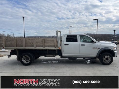 Used 2017 RAM 5500 Tradesman w/ Chrome Appearance Group image 16