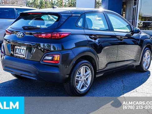 Used 2021 Hyundai Kona SE image 6