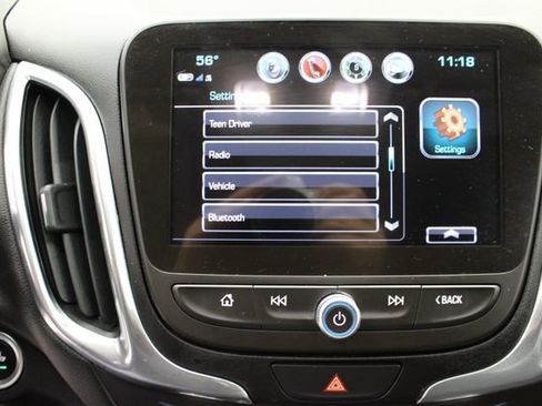 Used 2018 Chevrolet Equinox LT w/ Sun & Infotainment Package AWD/4WD image 23