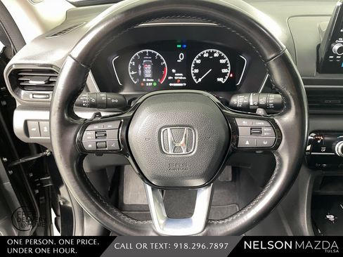 Used 2024 Honda Pilot Touring image 22