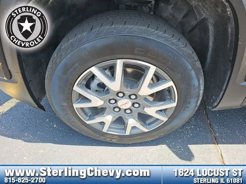 Used 2023 GMC Acadia SLE w/ LPO, Floor Liner Package image 31