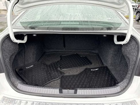 Certified 2024 Volkswagen Jetta Sport FWD image 10