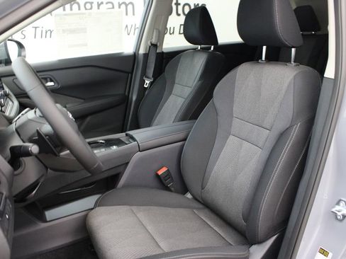 New 2026 Nissan Rogue SV FWD image 13