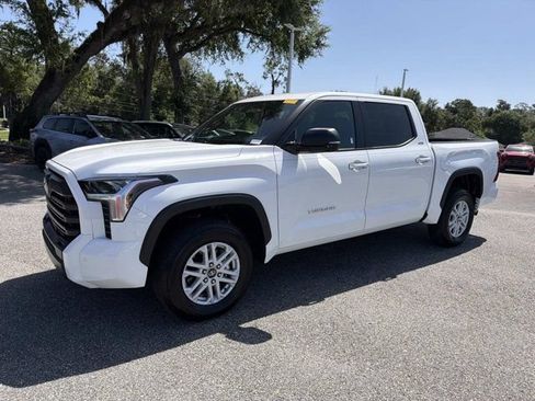 Used 2026 Toyota Tundra SR5 w/ SR5 Premium Package AWD/4WD image 5