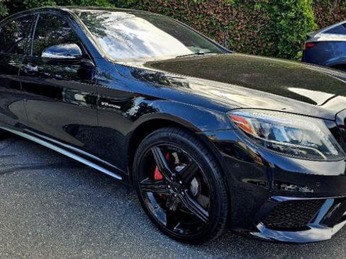 Used 2015 Mercedes-Benz S 63 AMG 4MATIC Sedan image 3
