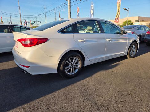Used 2016 Hyundai Sonata SE image 4