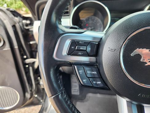 Used 2022 Ford Mustang GT Premium image 23