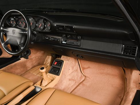 Used 1995 Porsche 911 Carrera RWD image 34
