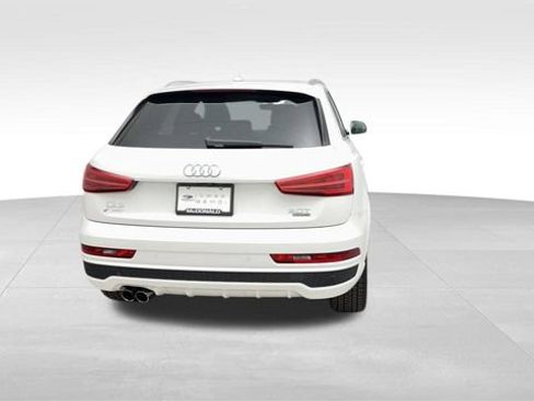 Used 2016 Audi Q3 2.0T Prestige w/ Prestige Package AWD/4WD image 3