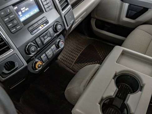 Used 2016 Ford F150 XLT RWD image 22