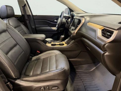 Used 2018 GMC Acadia Denali w/ Technology Package AWD/4WD image 27