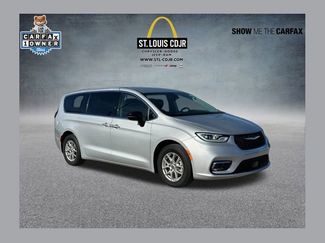 Used 2024 Chrysler Pacifica Touring-L 360° Tour