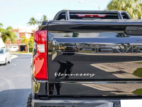 Used 2019 Chevrolet Silverado 1500 High Country w/ Technology Package AWD/4WD image 83