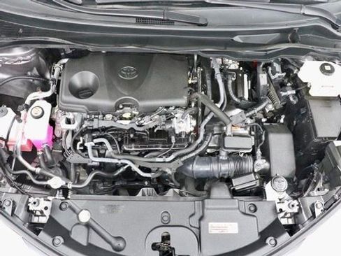 Used 2024 Toyota Sienna LE image 12