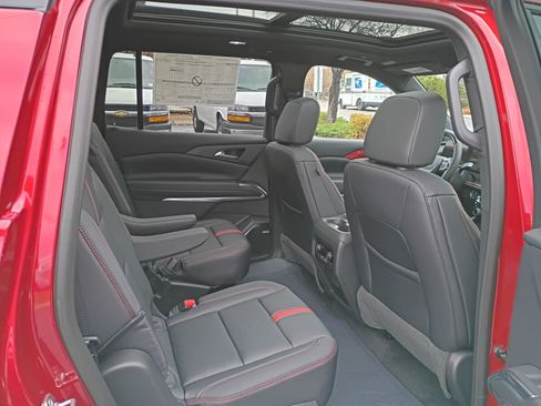 New 2026 Chevrolet Traverse RS image 22