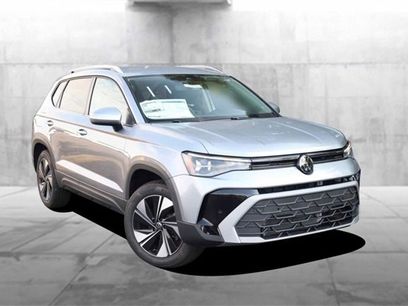New 2025 Volkswagen Taos SE