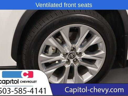 Used 2022 Toyota Highlander Limited AWD/4WD image 8
