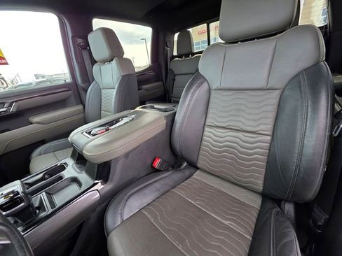 Used 2022 Chevrolet Silverado 1500 ZR2 w/ Technology Package image 25