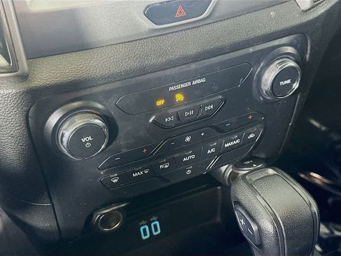 Used 2020 Ford Ranger XLT w/ Trailer Tow Package image 26