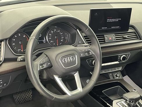 Certified 2023 Audi Q5 2.0T Premium w/ Convenience Package AWD/4WD image 4