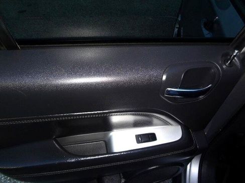 Used 2017 Jeep Compass Latitude image 10