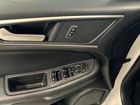 Used 2024 Ford Edge SEL AWD/4WD image 19
