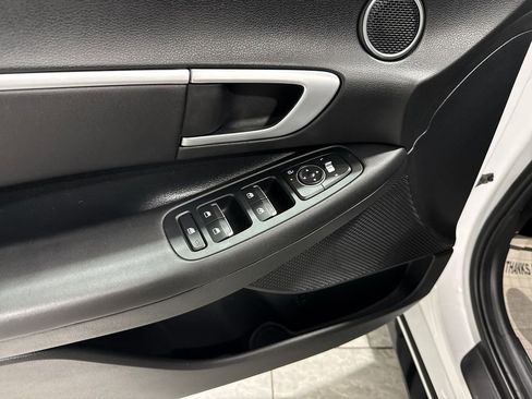 Used 2025 Hyundai Sonata SEL FWD image 24