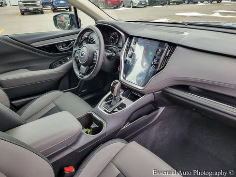 Certified 2025 Subaru Outback Onyx Edition image 34
