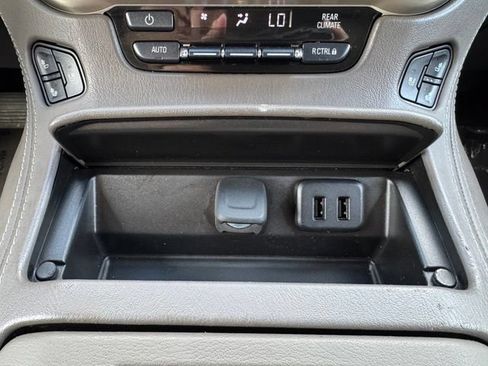 Used 2019 GMC Yukon Denali AWD/4WD image 16