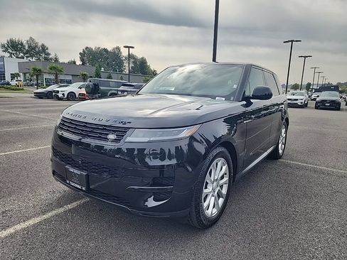 Used 2025 Land Rover Range Rover Sport SE AWD/4WD image 1