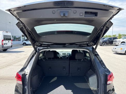 Used 2024 Chevrolet Equinox LT w/ LPO, Floor Liner Package FWD image 11