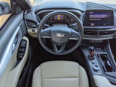 Used 2023 Cadillac CT5 Luxury image 16