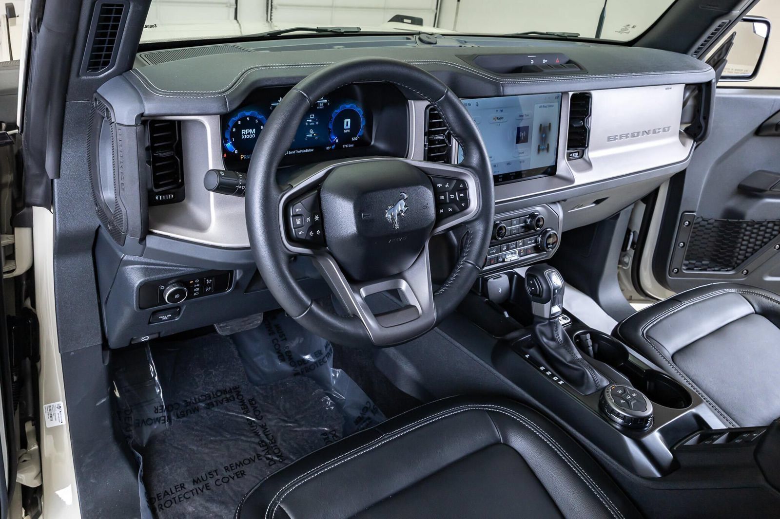 Used 2026 Ford Bronco Outer Banks AWD/4WD image 16