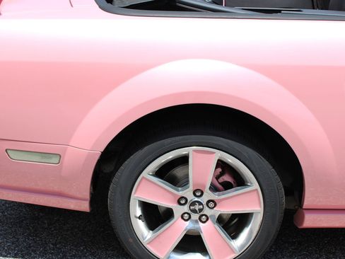Used 2006 Ford Mustang GT RWD image 36