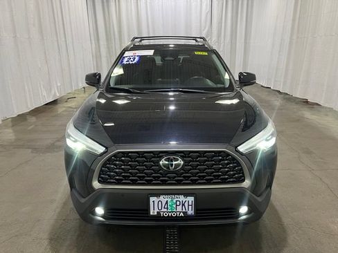 Certified 2023 Toyota Corolla Cross XLE w/ Convenience Package AWD/4WD image 9
