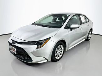 Used 2022 Toyota Corolla LE FWD video 3