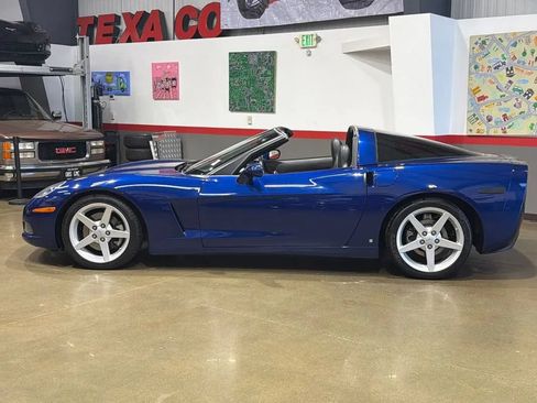 Used 2006 Chevrolet Corvette Coupe RWD image 83