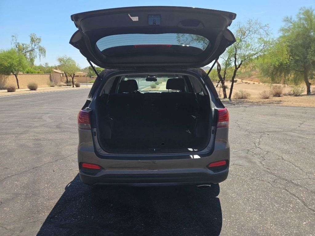 Used 2019 Kia Sorento FWD image 10