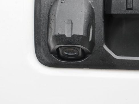 Used 2020 Toyota Tacoma SR5 image 41