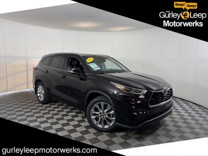 Used 2021 Toyota Highlander Limited