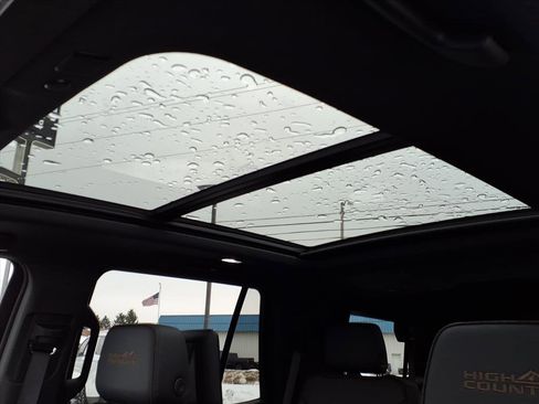 Certified 2024 Chevrolet Tahoe High Country w/ Advanced Technology Package image 14