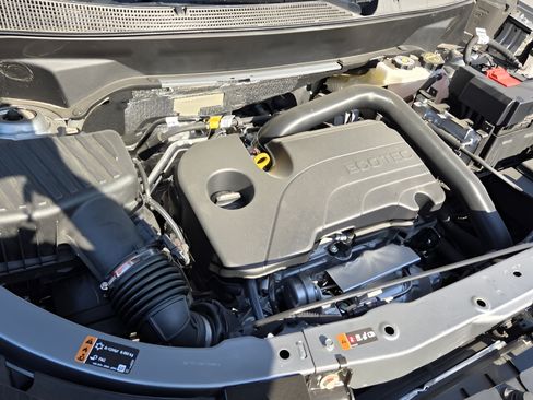 New 2026 Chevrolet Equinox RS w/ Convenience Package III FWD image 22