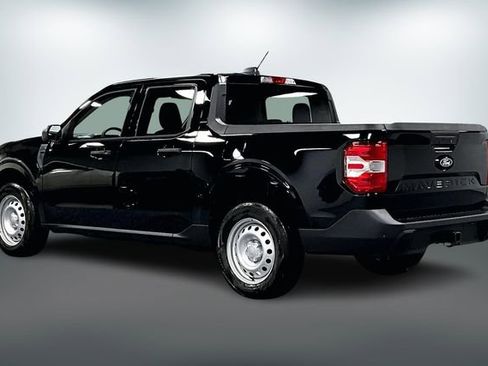 New 2026 Ford Maverick XL image 3
