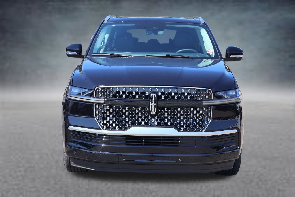 New 2027 Lincoln Navigator Reserve AWD/4WD image 26