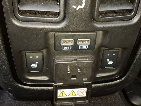 Used 2024 Dodge Durango GT image 19