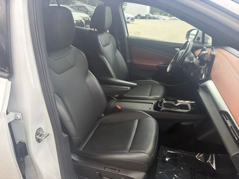 Used 2021 Volkswagen ID.4 Pro S w/ Gradient Package RWD image 18