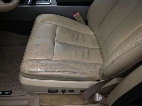 Used 2012 Ford Expedition XLT image 10